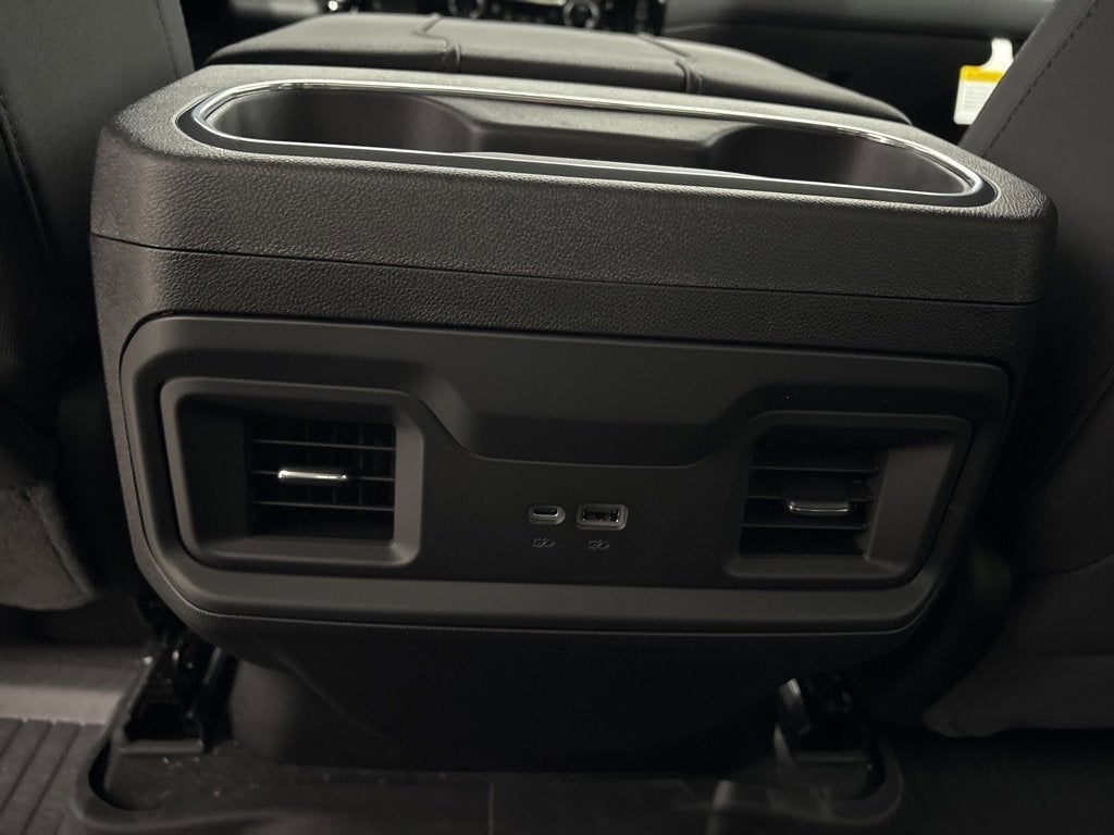 2026 Chevrolet Silverado 1500 RST Crew Cab Short Box 4WD