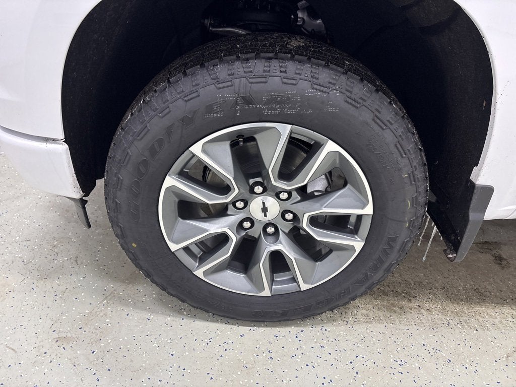 2026 Chevrolet Silverado 1500 RST Crew Cab Short Box 4WD