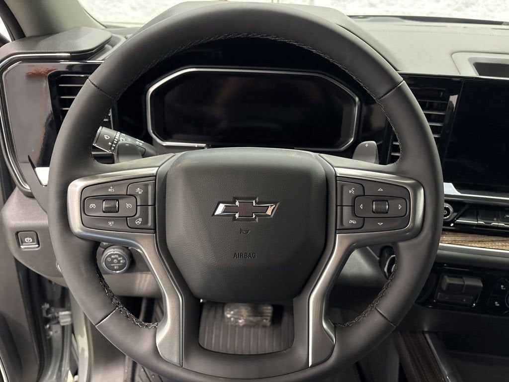 2026 Chevrolet Silverado 1500 RST Crew Cab Short Box 4WD