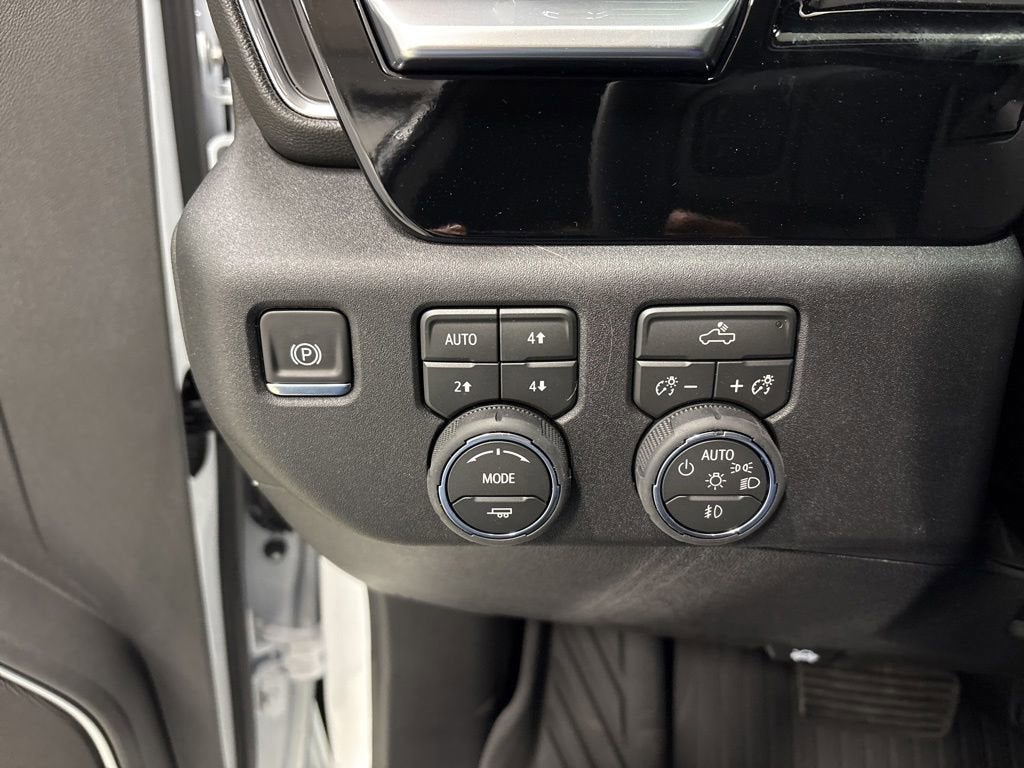 2026 Chevrolet Silverado 1500 RST Crew Cab Short Box 4WD