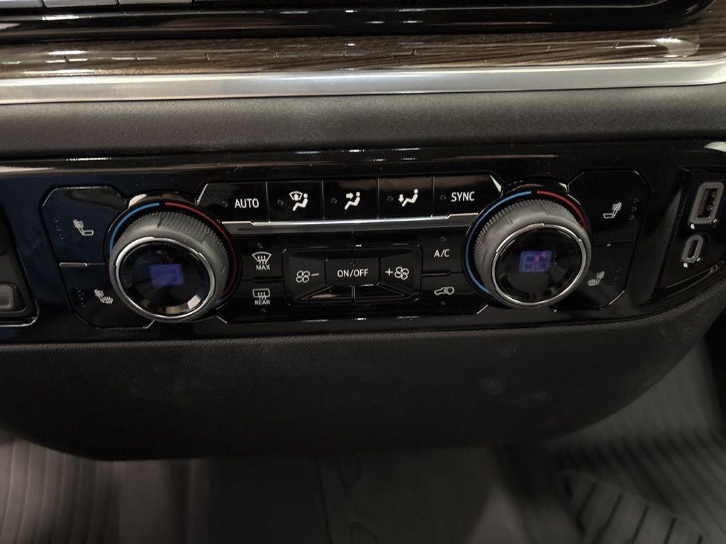 2026 Chevrolet Silverado 1500 RST Crew Cab Short Box 4WD