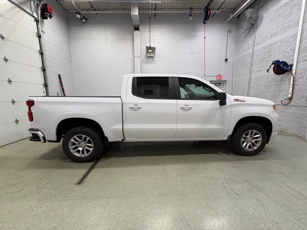 2026 Chevrolet Silverado 1500 RST Crew Cab Short Box 4WD