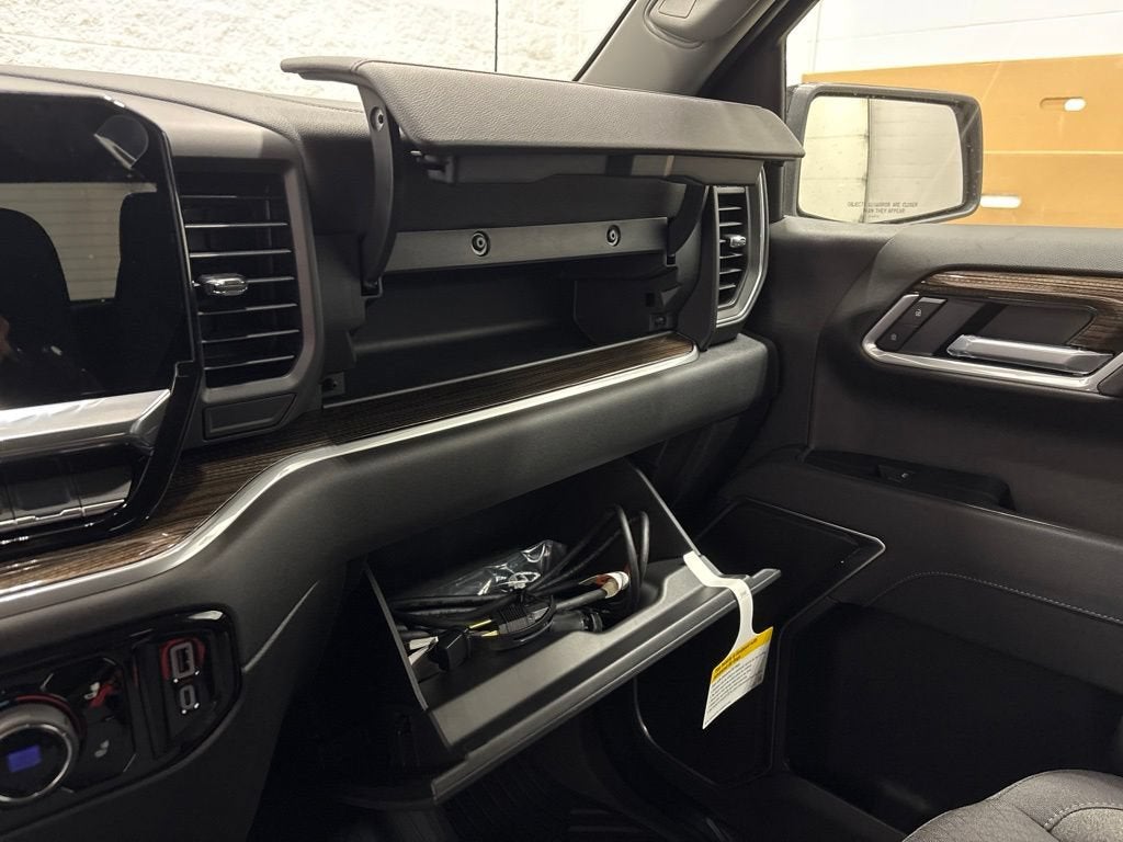2026 Chevrolet Silverado 1500 RST Crew Cab Short Box 4WD