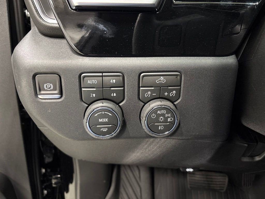 2026 Chevrolet Silverado 1500 RST Crew Cab Short Box 4WD