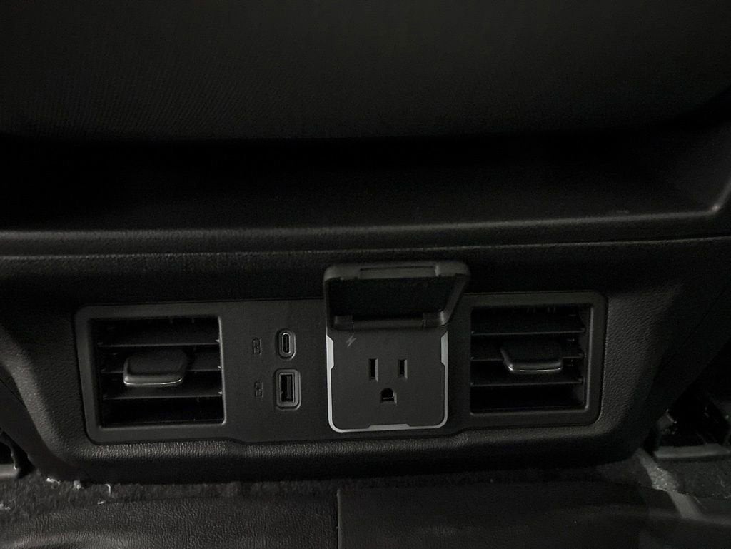 2026 Chevrolet Silverado 1500 RST Crew Cab Short Box 4WD