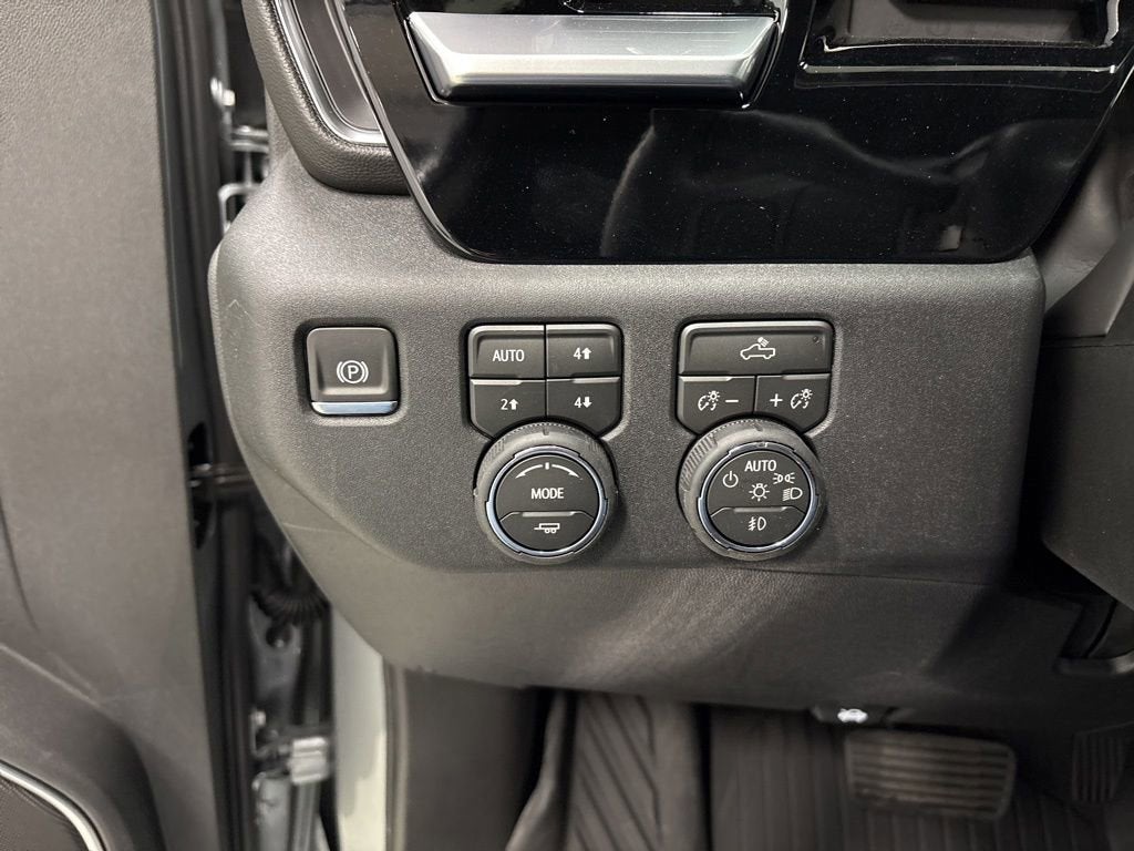 2026 Chevrolet Silverado 1500 RST Crew Cab Short Box 4WD