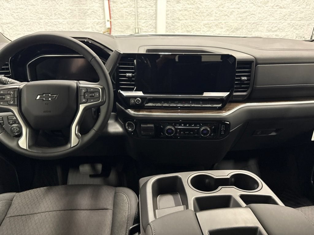 2026 Chevrolet Silverado 1500 RST Crew Cab Short Box 4WD