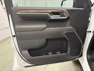 2026 Chevrolet Silverado 1500 RST Crew Cab Short Box 4WD