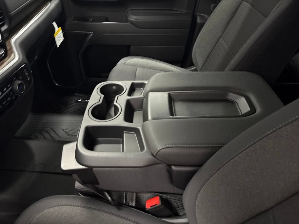 2026 Chevrolet Silverado 1500 RST Crew Cab Short Box 4WD