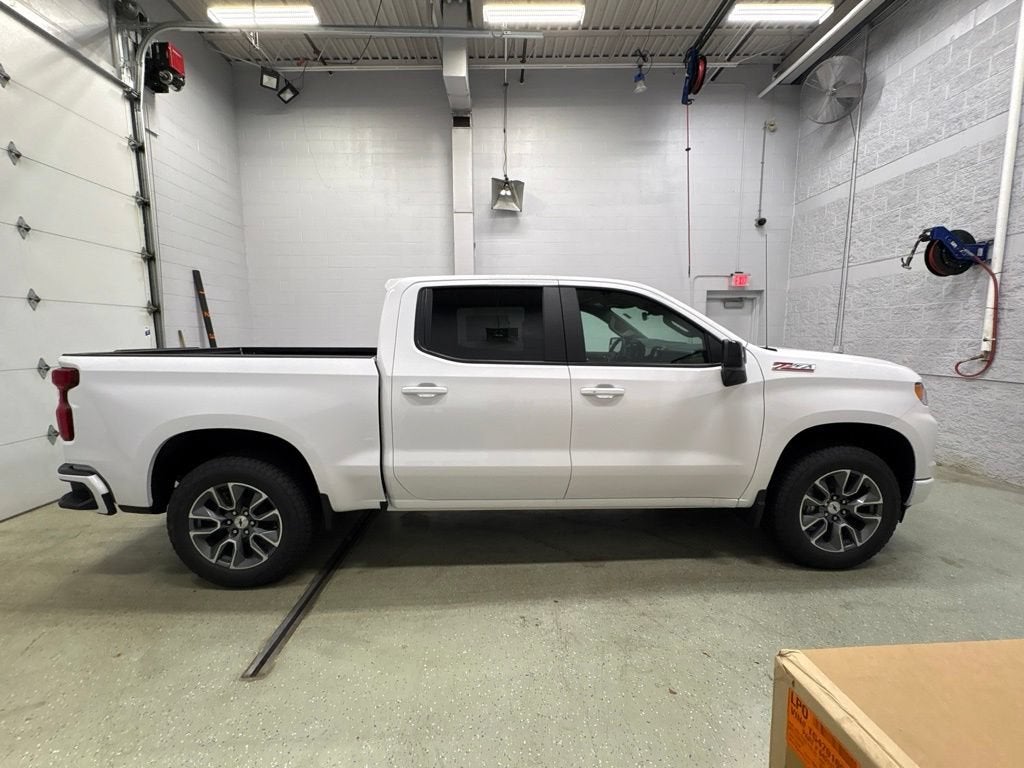 2026 Chevrolet Silverado 1500 RST Crew Cab Short Box 4WD