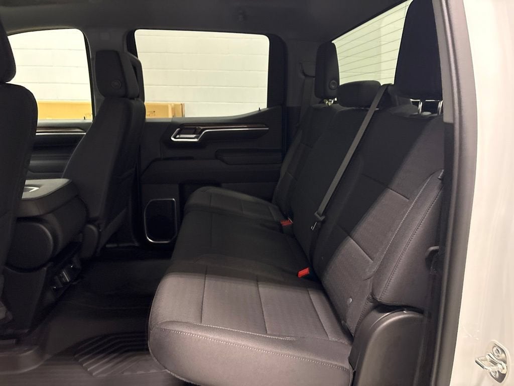 2026 Chevrolet Silverado 1500 RST Crew Cab Short Box 4WD