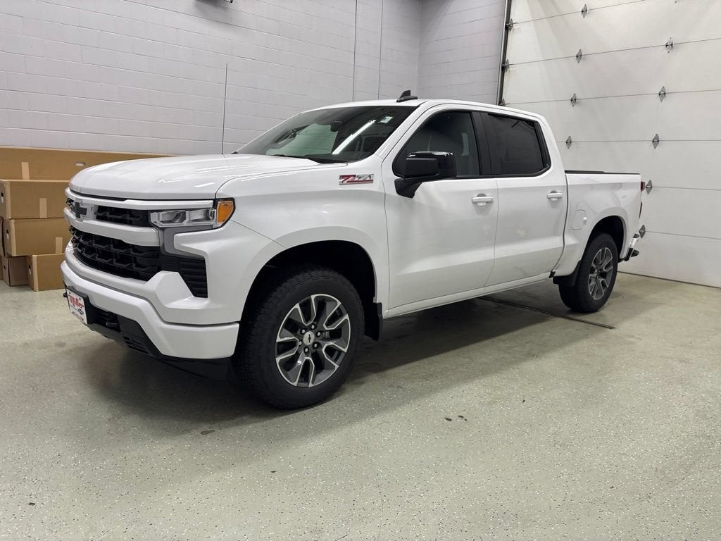 2026 Chevrolet Silverado 1500 RST Crew Cab Short Box 4WD