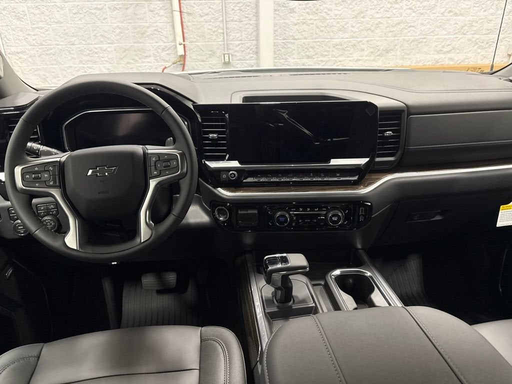 2026 Chevrolet Silverado 1500 RST Crew Cab Short Box 4WD