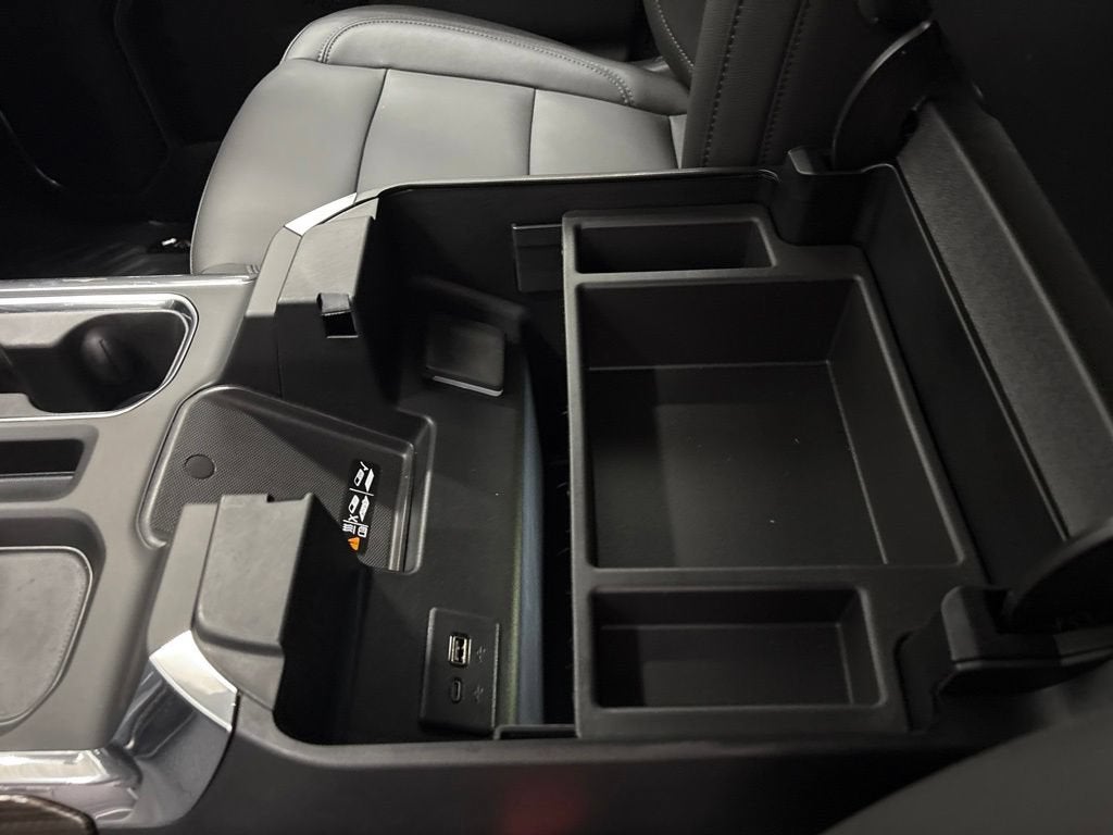 2026 Chevrolet Silverado 1500 RST Crew Cab Short Box 4WD