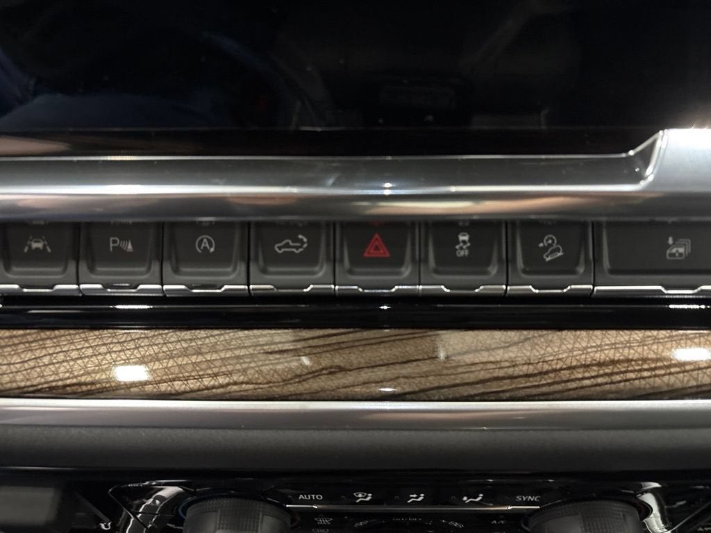 2026 Chevrolet Silverado 1500 RST Crew Cab Short Box 4WD