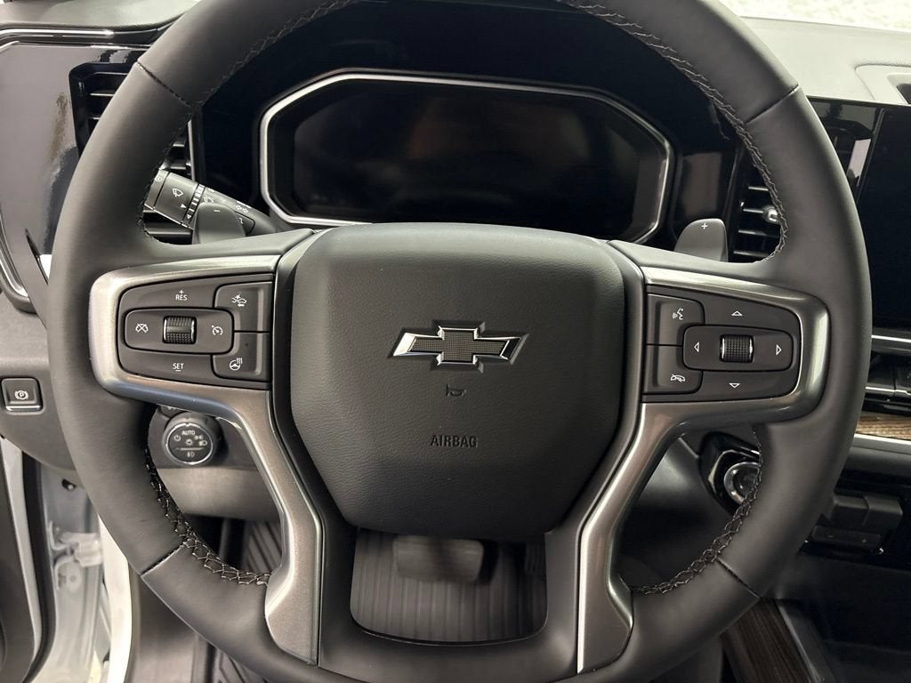 2026 Chevrolet Silverado 1500 RST Crew Cab Short Box 4WD