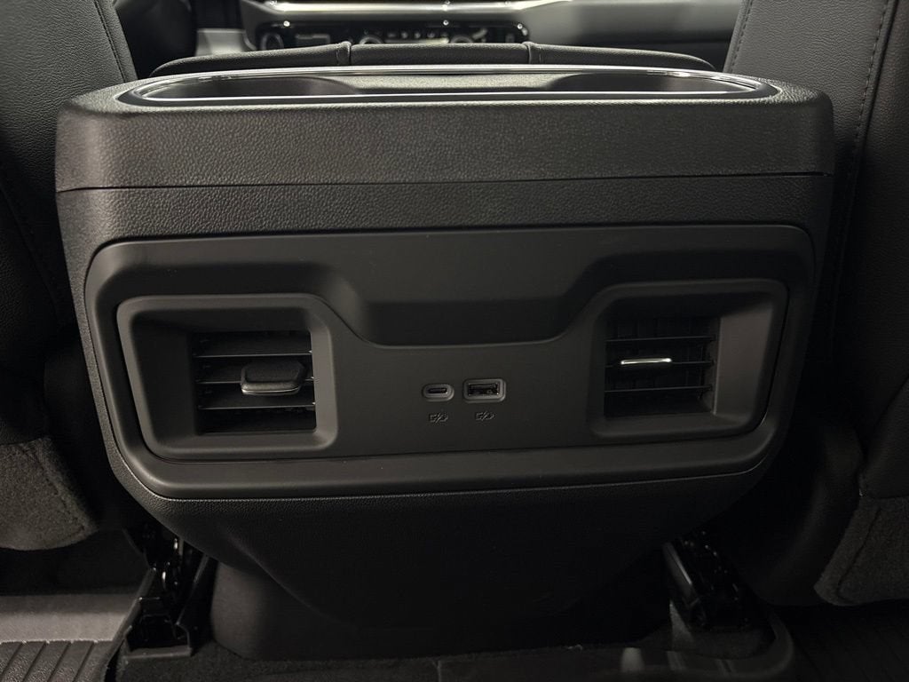 2026 Chevrolet Silverado 1500 RST Crew Cab Short Box 4WD