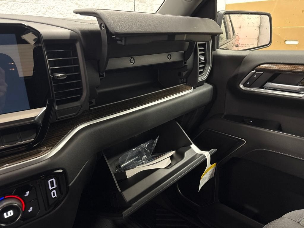 2026 Chevrolet Silverado 1500 RST Crew Cab Short Box 4WD