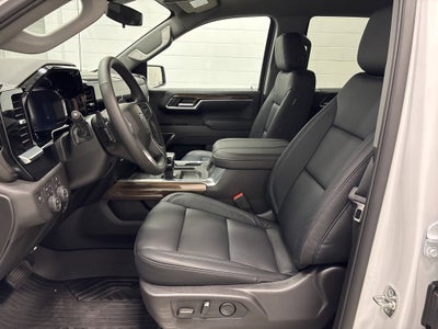 2026 Chevrolet Silverado 1500 RST Crew Cab Short Box 4WD