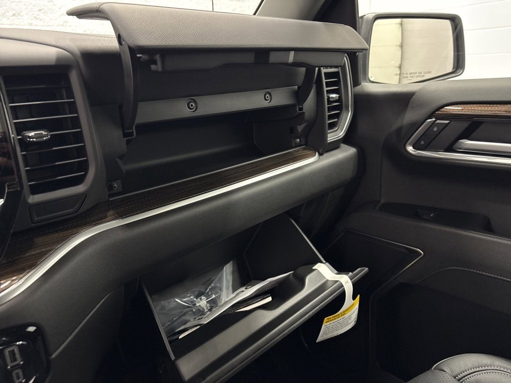 2026 Chevrolet Silverado 1500 RST Crew Cab Short Box 4WD