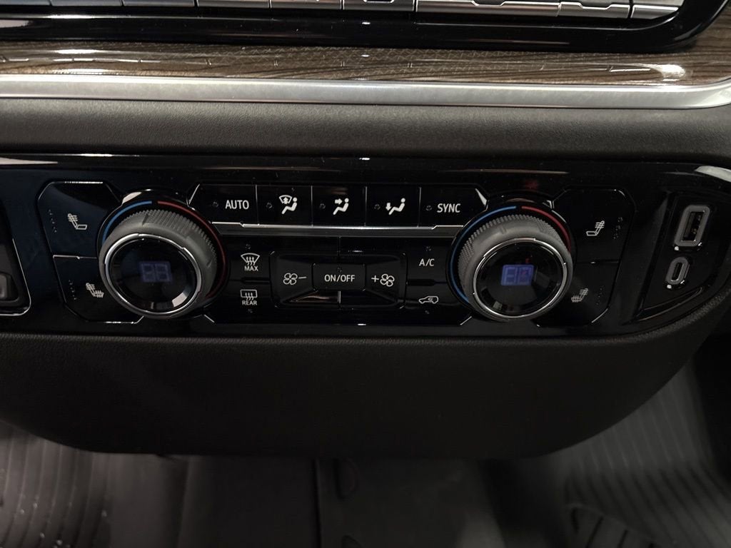 2026 Chevrolet Silverado 1500 RST Crew Cab Short Box 4WD