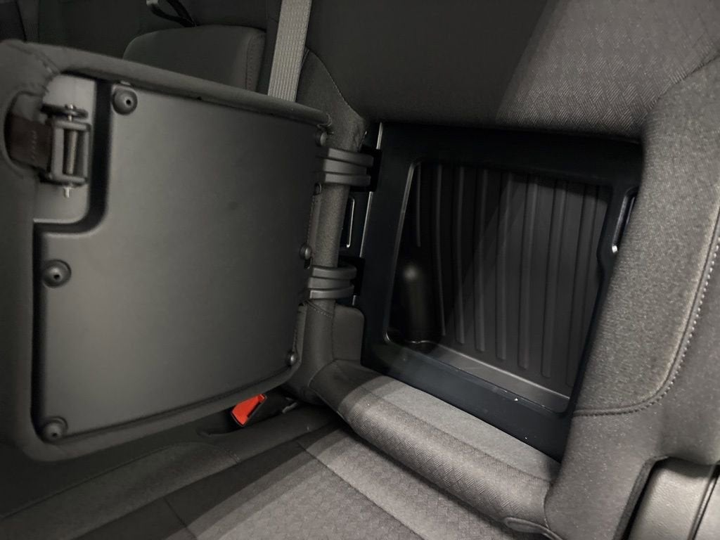 2026 Chevrolet Silverado 1500 RST Crew Cab Short Box 4WD