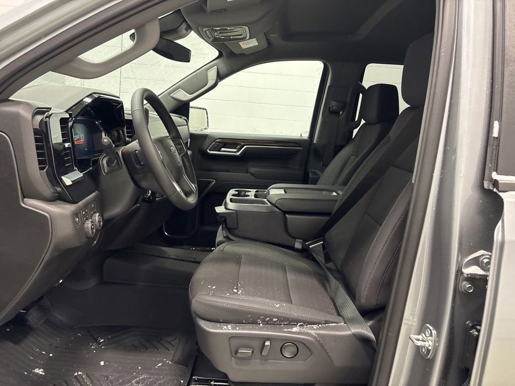 2026 Chevrolet Silverado 1500 RST Crew Cab Short Box 4WD