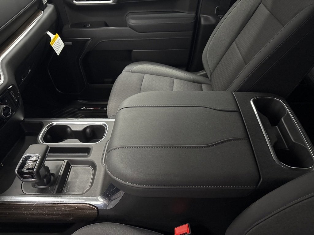 2026 Chevrolet Silverado 1500 RST Crew Cab Short Box 4WD