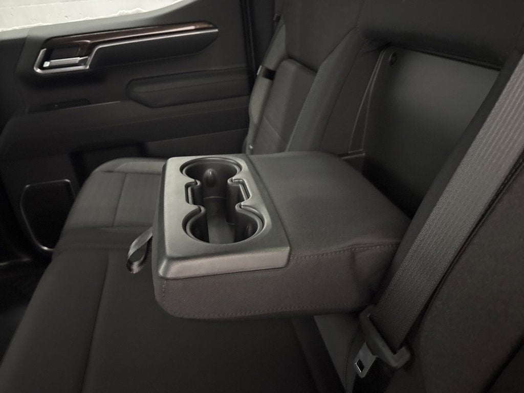 2026 Chevrolet Silverado 1500 RST Crew Cab Short Box 4WD