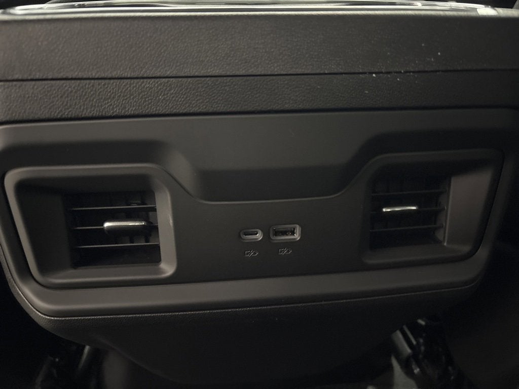 2026 Chevrolet Silverado 1500 RST Crew Cab Short Box 4WD