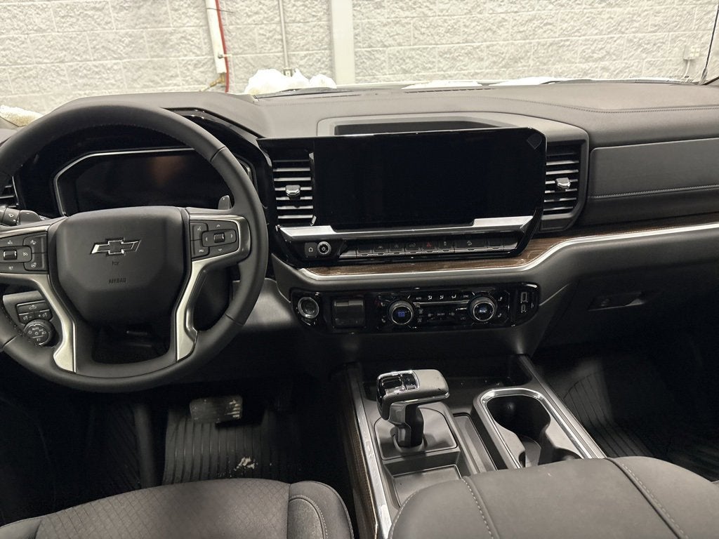 2026 Chevrolet Silverado 1500 RST Crew Cab Short Box 4WD