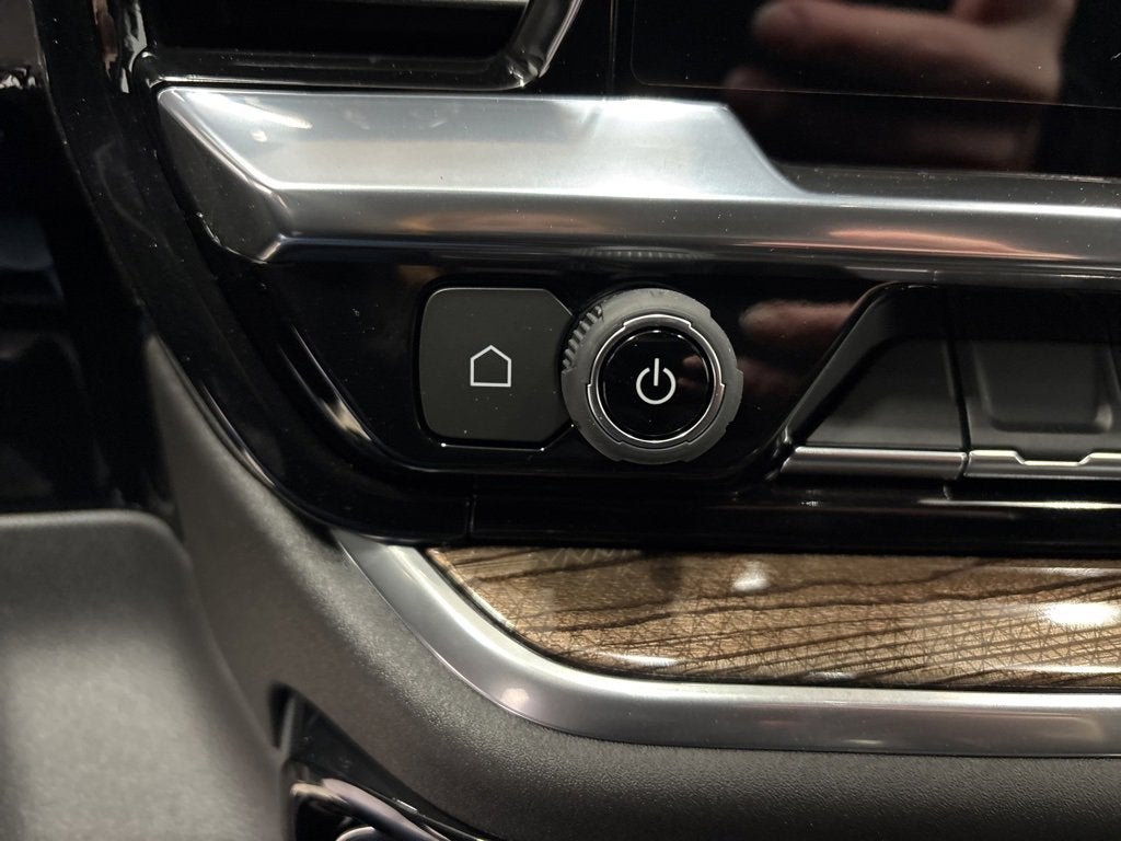 2026 Chevrolet Silverado 1500 RST Crew Cab Short Box 4WD