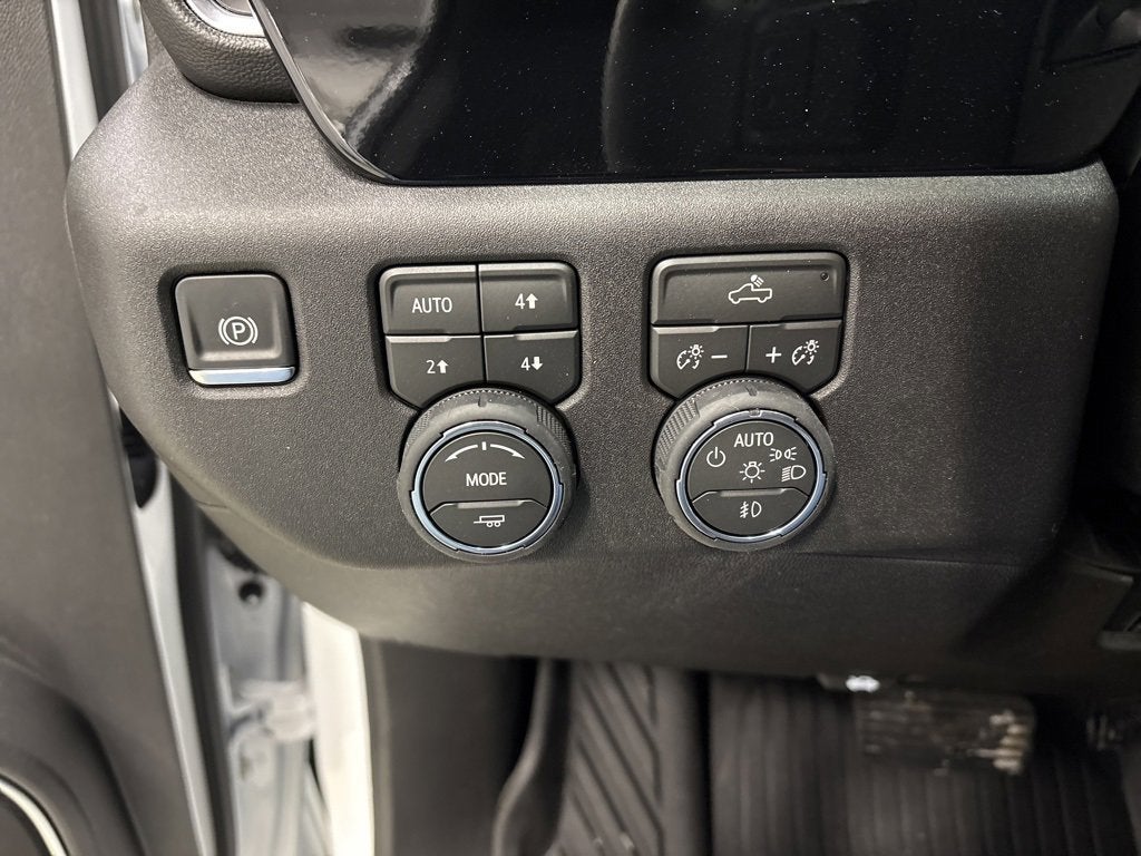 2026 Chevrolet Silverado 1500 RST Crew Cab Short Box 4WD