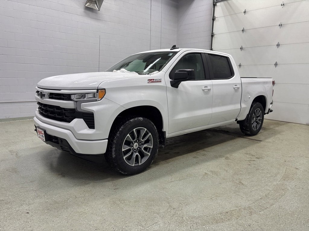 2026 Chevrolet Silverado 1500 RST Crew Cab Short Box 4WD