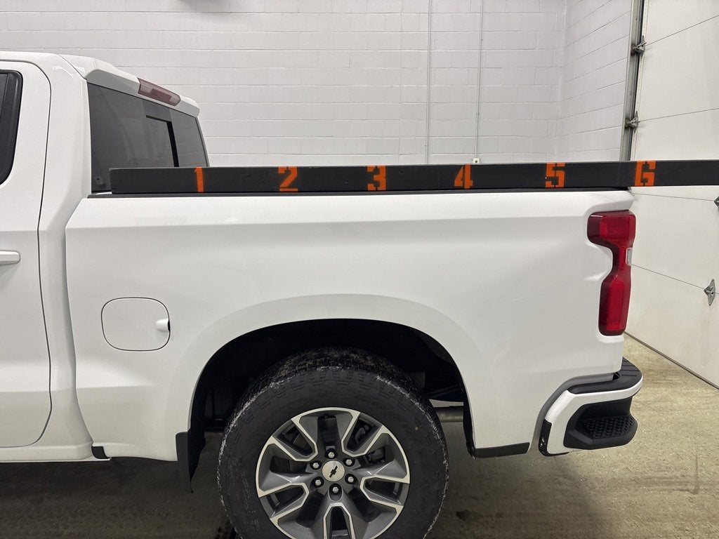 2026 Chevrolet Silverado 1500 RST Crew Cab Short Box 4WD