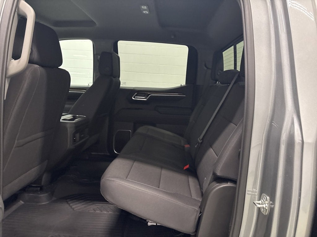 2026 Chevrolet Silverado 1500 RST Crew Cab Short Box 4WD