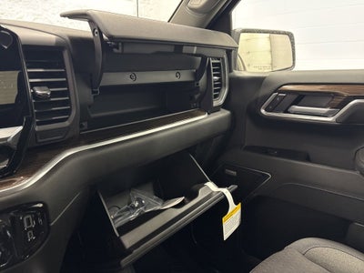 2026 Chevrolet Silverado 1500 RST Crew Cab Short Box 4WD