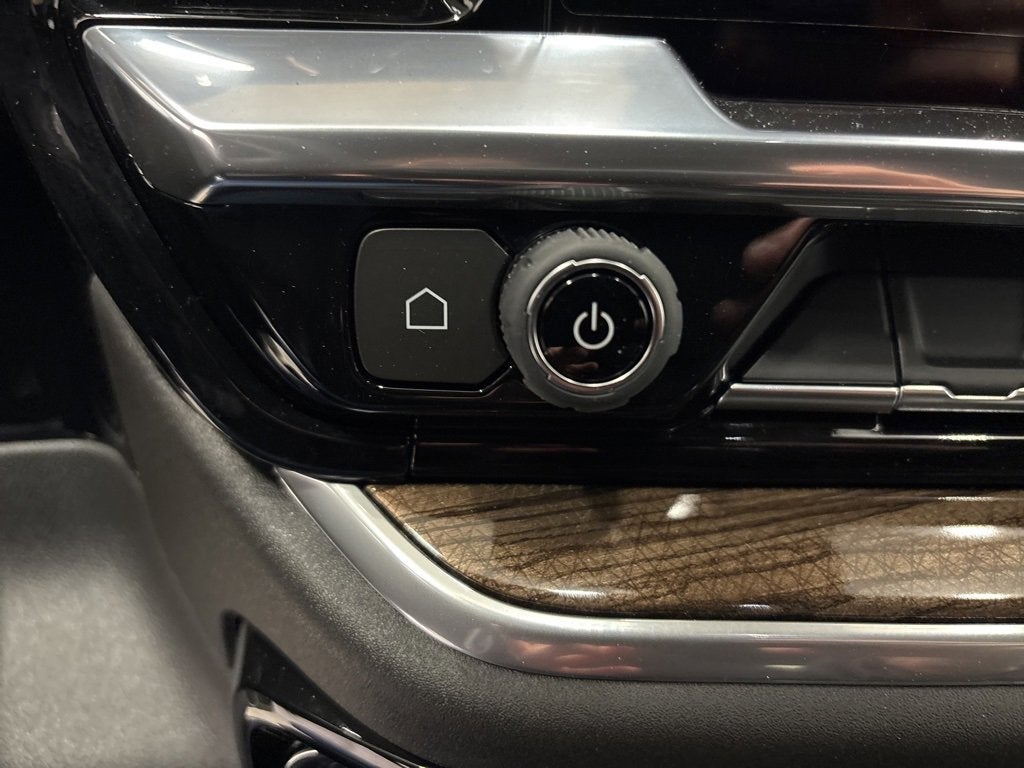 2026 Chevrolet Silverado 1500 RST Crew Cab Short Box 4WD