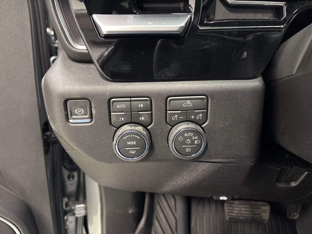 2026 Chevrolet Silverado 1500 RST Crew Cab Short Box 4WD