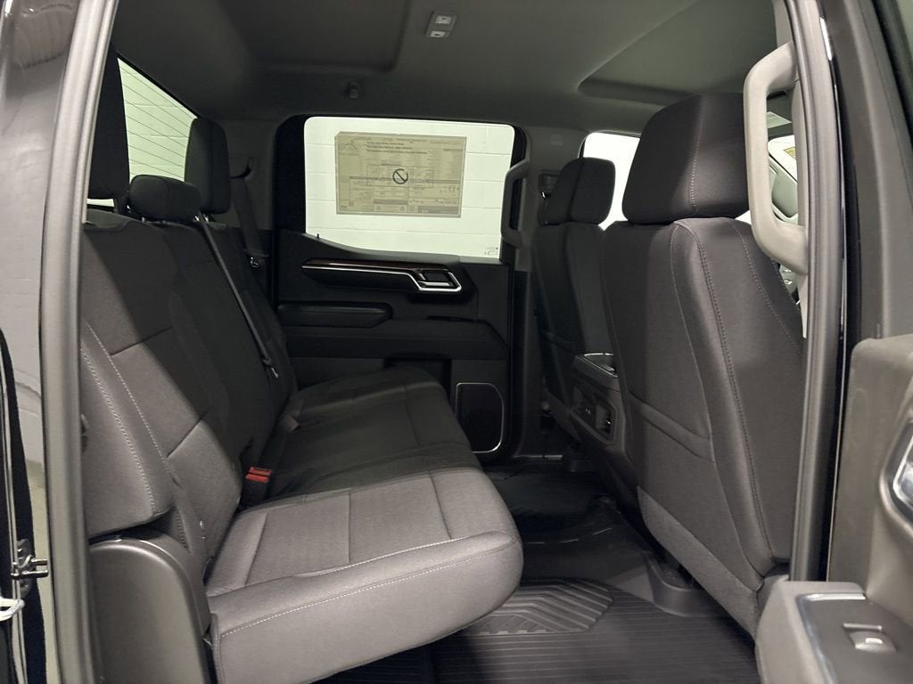 2026 Chevrolet Silverado 1500 RST Crew Cab Short Box 4WD