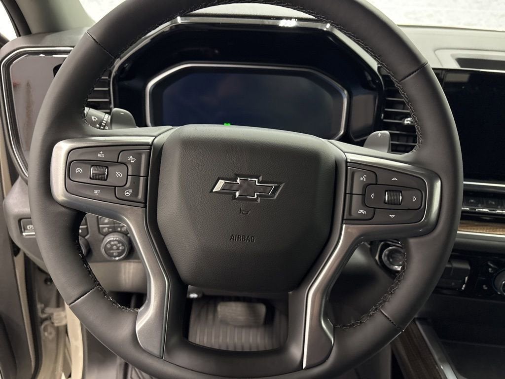 2026 Chevrolet Silverado 1500 RST Crew Cab Short Box 4WD