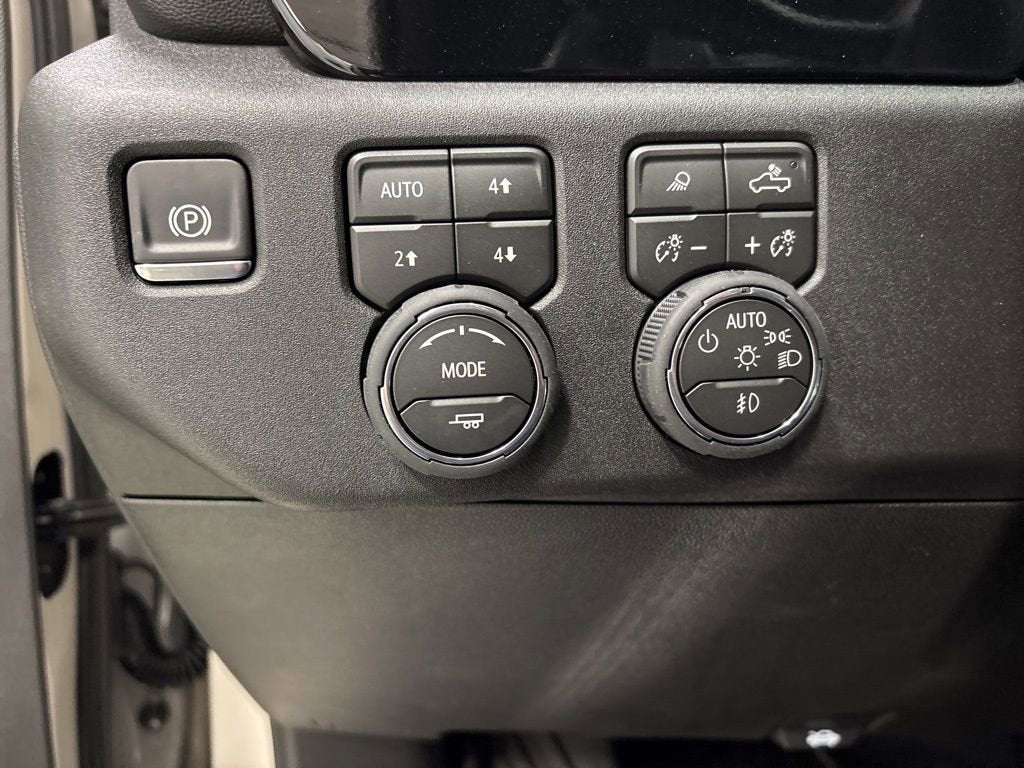 2026 Chevrolet Silverado 1500 RST Crew Cab Short Box 4WD