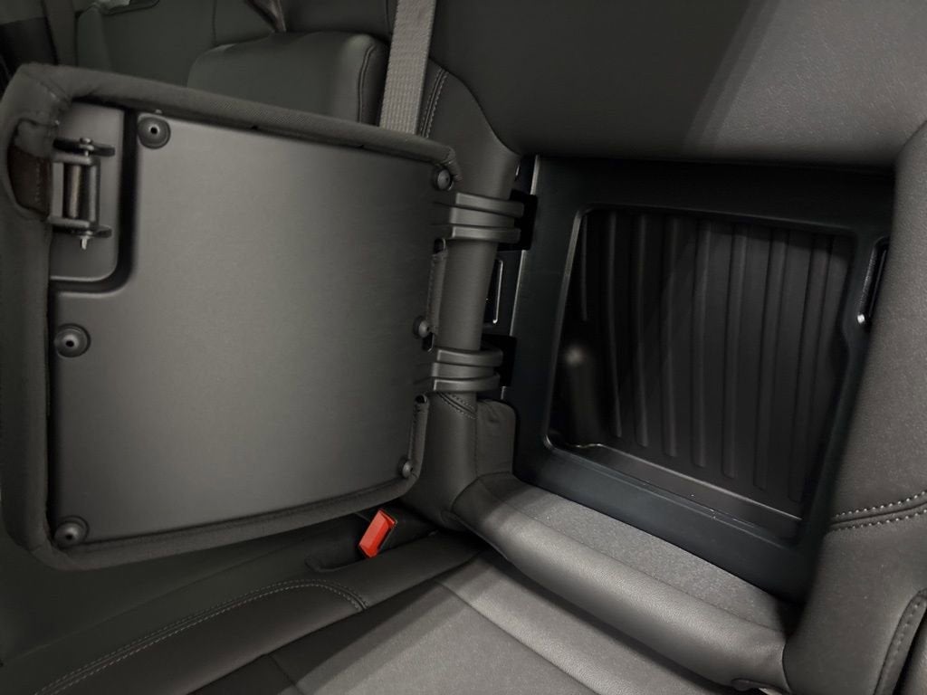 2026 Chevrolet Silverado 1500 RST Crew Cab Short Box 4WD