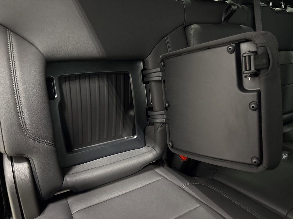 2026 Chevrolet Silverado 1500 RST Crew Cab Short Box 4WD