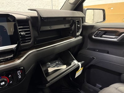 2026 Chevrolet Silverado 1500 RST Crew Cab Short Box 4WD
