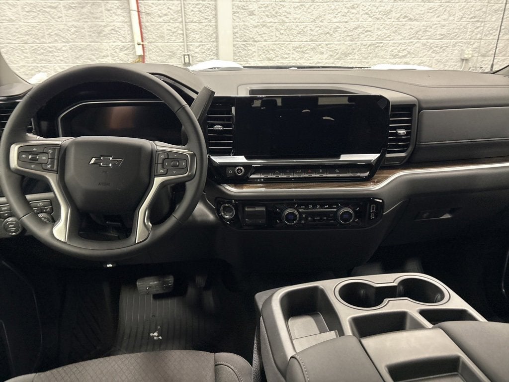 2026 Chevrolet Silverado 1500 RST Crew Cab Short Box 4WD