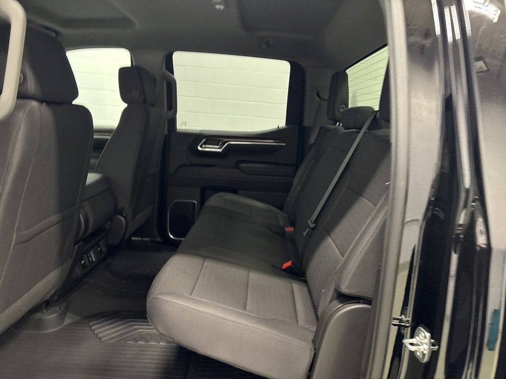 2026 Chevrolet Silverado 1500 RST Crew Cab Short Box 4WD