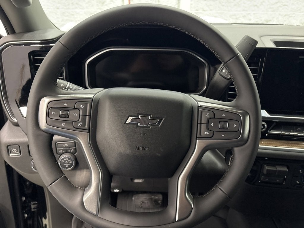 2026 Chevrolet Silverado 1500 RST Crew Cab Short Box 4WD