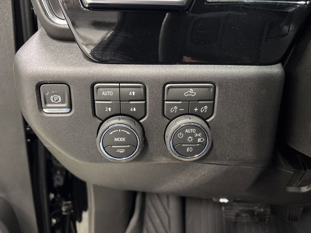 2026 Chevrolet Silverado 1500 RST Crew Cab Short Box 4WD