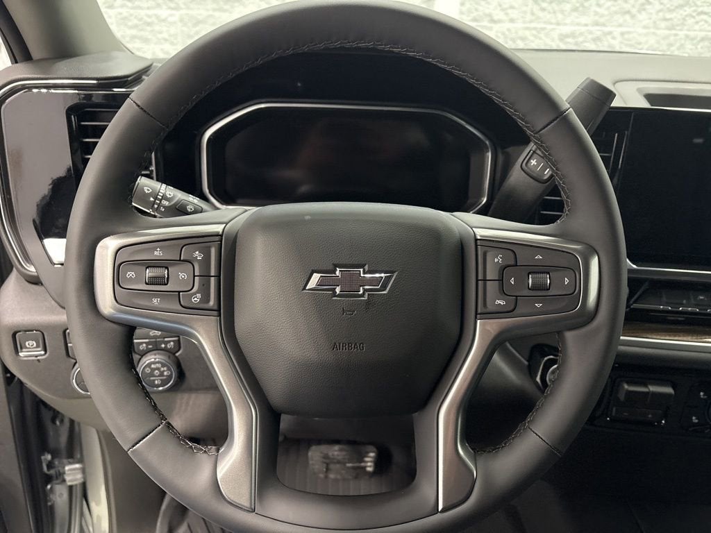 2026 Chevrolet Silverado 1500 RST Crew Cab Short Box 4WD